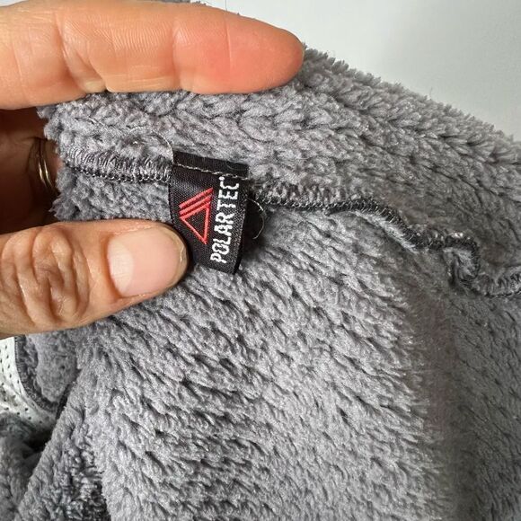 Patagonia Black Fluffy Fleece Jacket Zippered Gray Lining - Picture 16 of 16